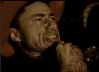 Фото - Anton Saunders: 333x245 / 10 Кб