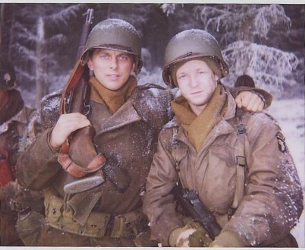 Фото - Николас Аарон: 446x366 / 40 Кб