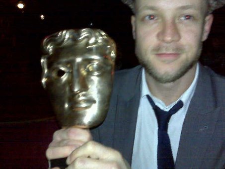 Фото - Николас Аарон: 453x340 / 26 Кб