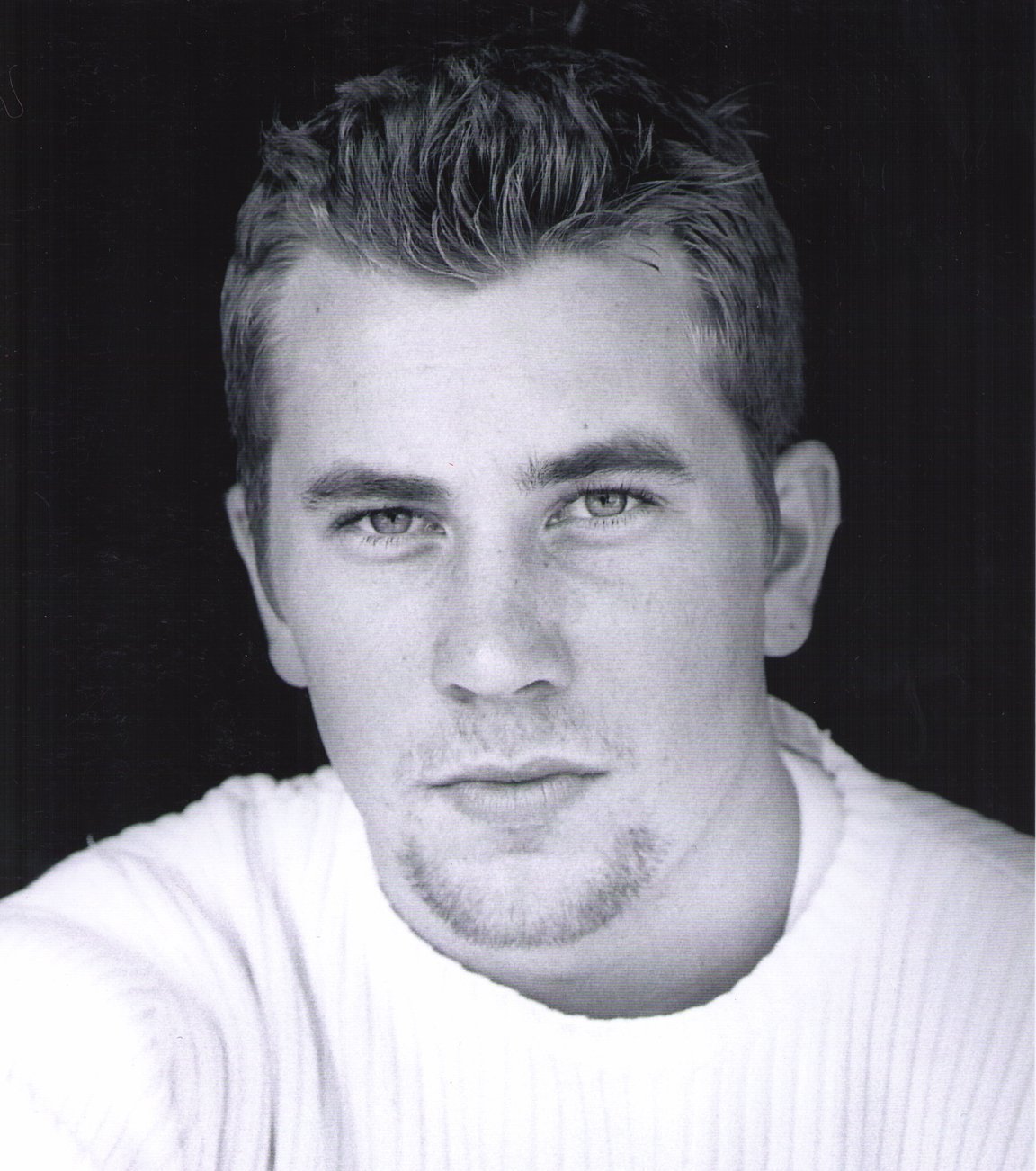 Фото - Йен Вирго: 1152x1302 / 202 Кб