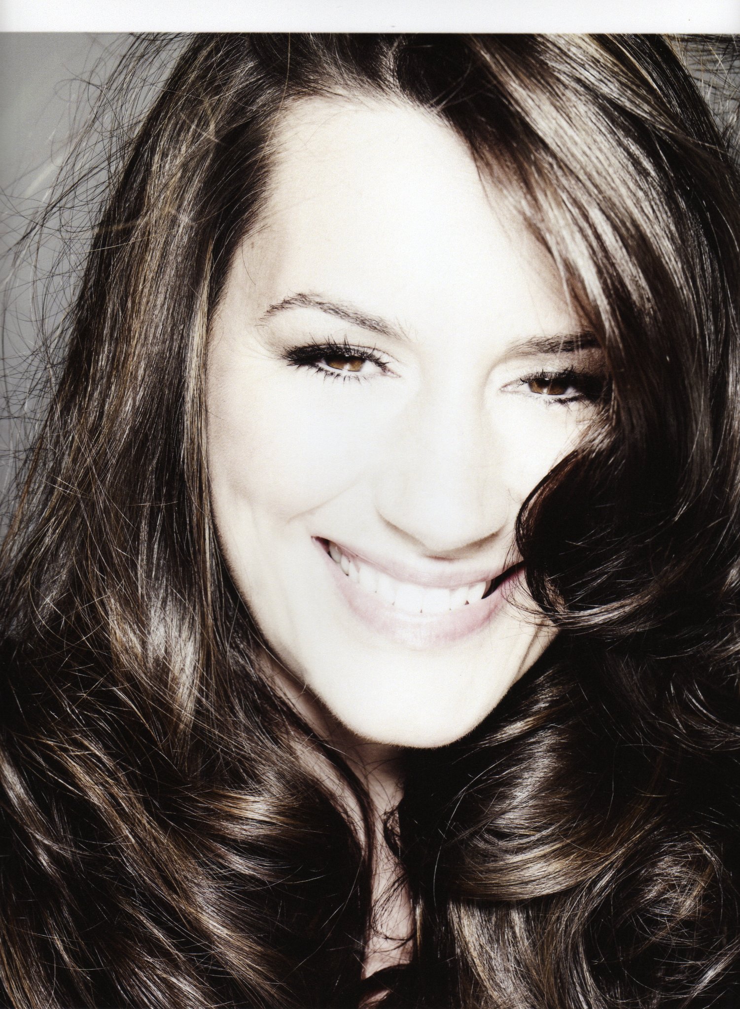 Фото - Кейт Магоуэн: 1501x2048 / 688 Кб