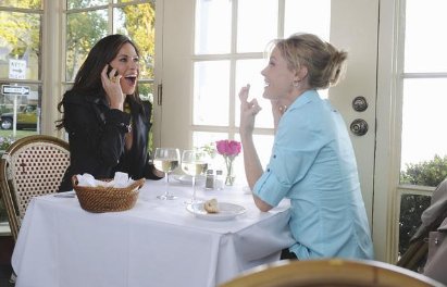 Фото - Джули Боуэн: 411x264 / 25 Кб