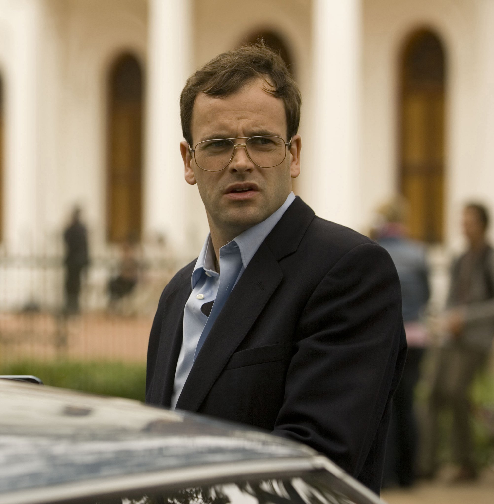 Фото - Джонни Ли Миллер: 2004x2048 / 332 Кб