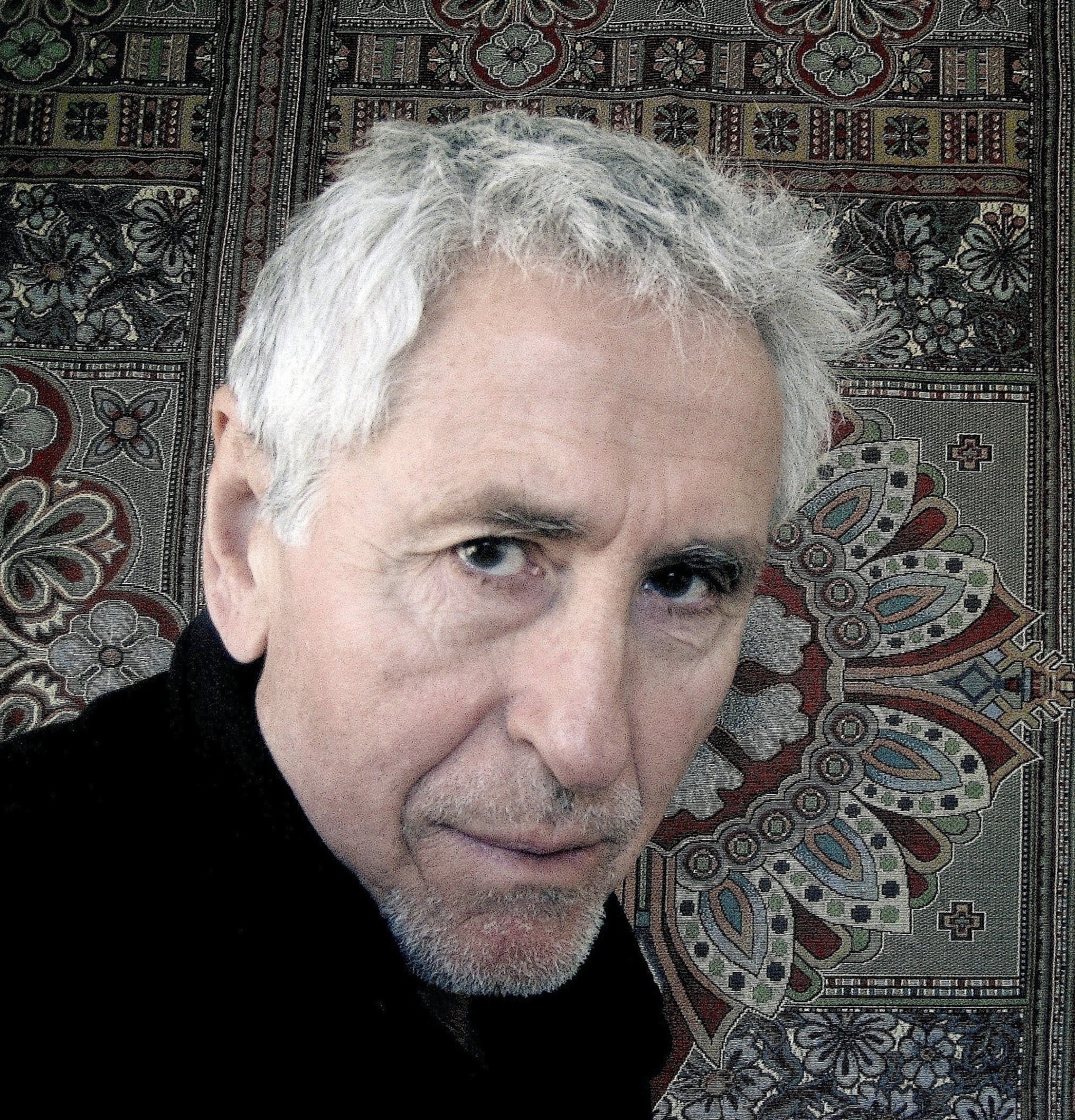 Фото - Владимир Скомаровски: 1966x2048 / 1709 Кб