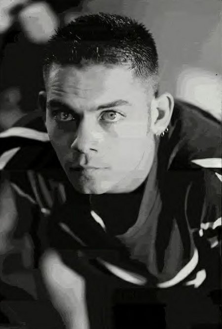 Фото - Гэбриел Дэймон: 450x666 / 37 Кб