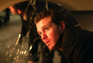 Фото - Эрик Лайвли: 325x220 / 12 Кб