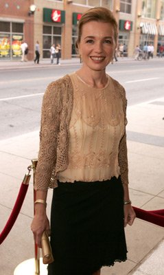 Фото - Карен Янг: 239x400 / 22 Кб