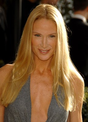 Фото - Келли Линч: 289x400 / 26 Кб