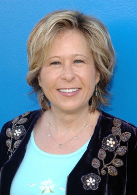 Фото - Ярдли Смит: 281x400 / 27 Кб