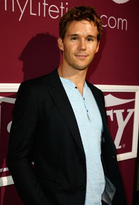 Фото - Райан Квантен: 272x400 / 19 Кб