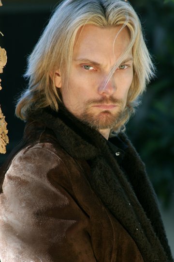 Фото - Yan Birch: 360x540 / 37 Кб