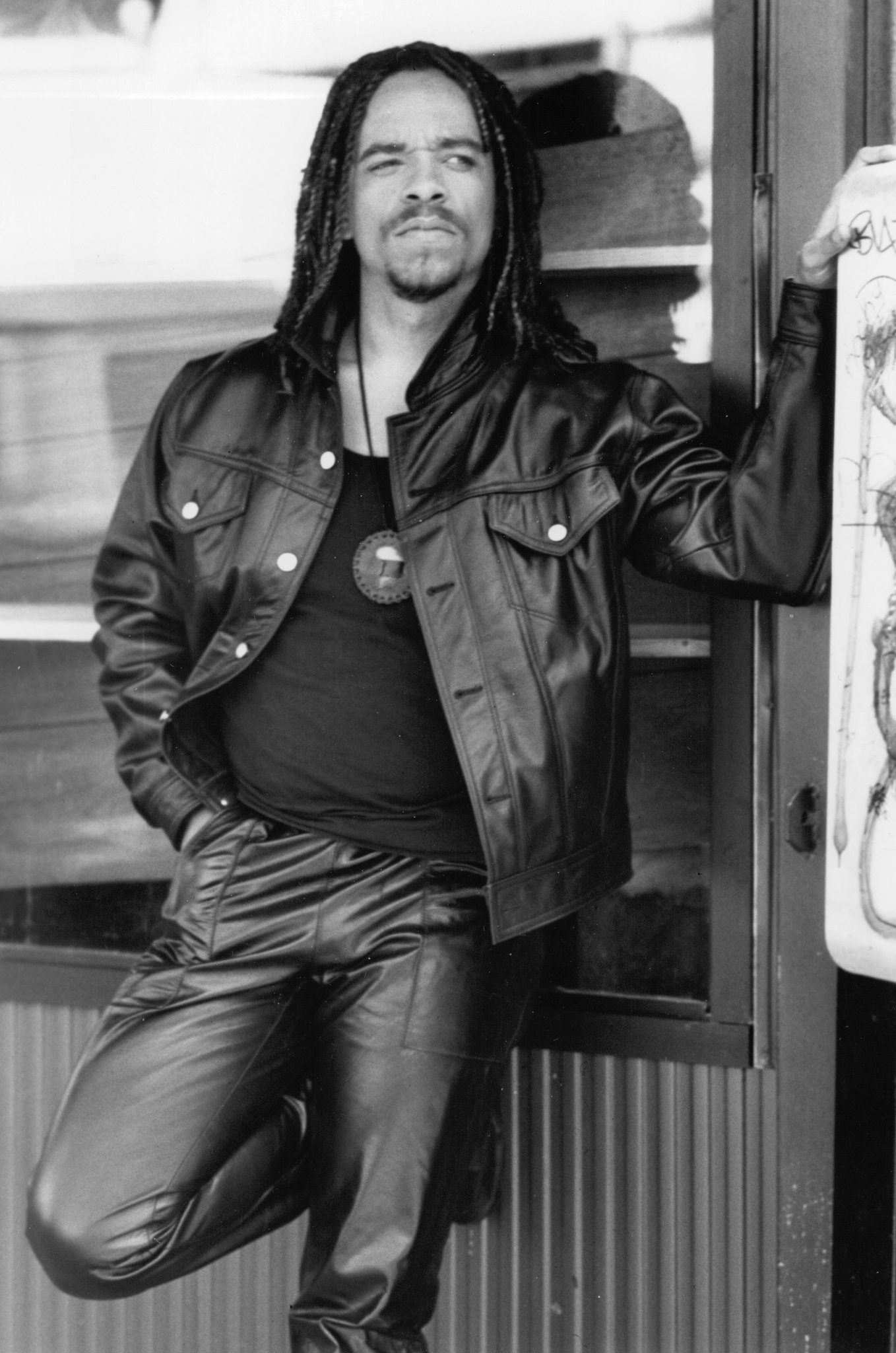 Фото - Айс-Ти: 1358x2048 / 348 Кб