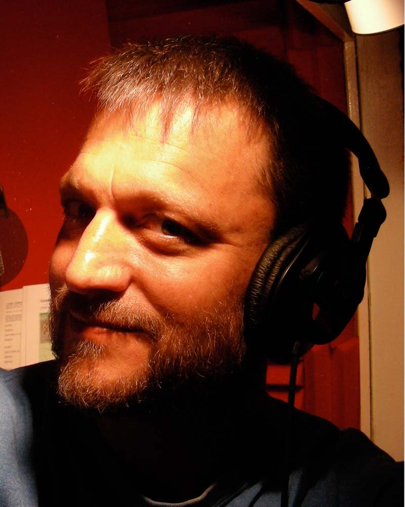 Фото - Стивен Блум: 800x1000 / 96 Кб