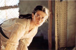 Фото - Фернанда Торрес: 317x207 / 16 Кб