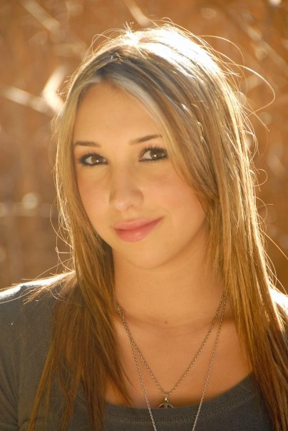 Фото - Эшли Эднер: 404x604 / 45 Кб