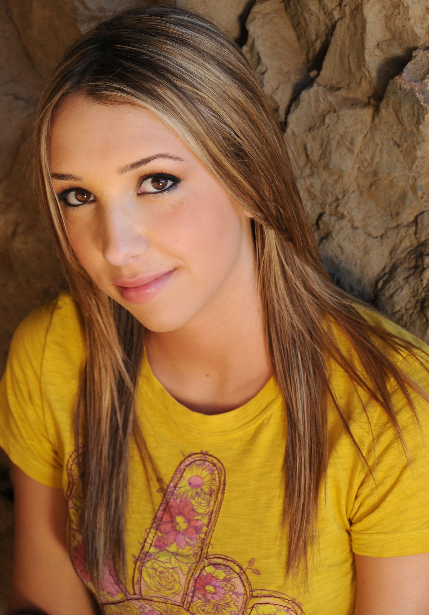 Фото - Эшли Эднер: 1428x2048 / 415 Кб