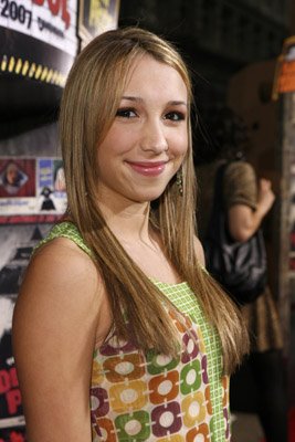 Фото - Эшли Эднер: 267x400 / 27 Кб