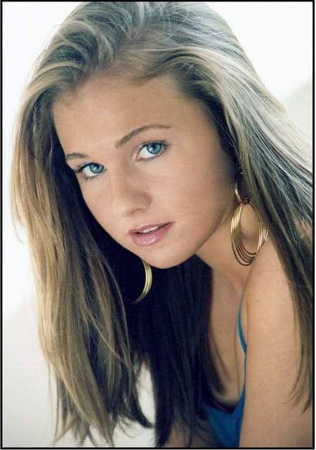 Фото - Эшли Роуз Орр: 450x641 / 59 Кб