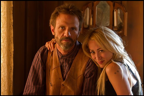 Фото - Дженнифер Бланк: 600x400 / 52 Кб