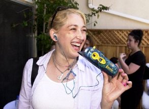 Фото - Дженнифер Бланк: 293x215 / 17 Кб