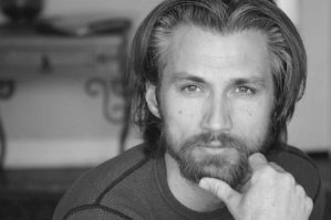 Фото - Джеймс Интвелд: 299x199 / 11 Кб