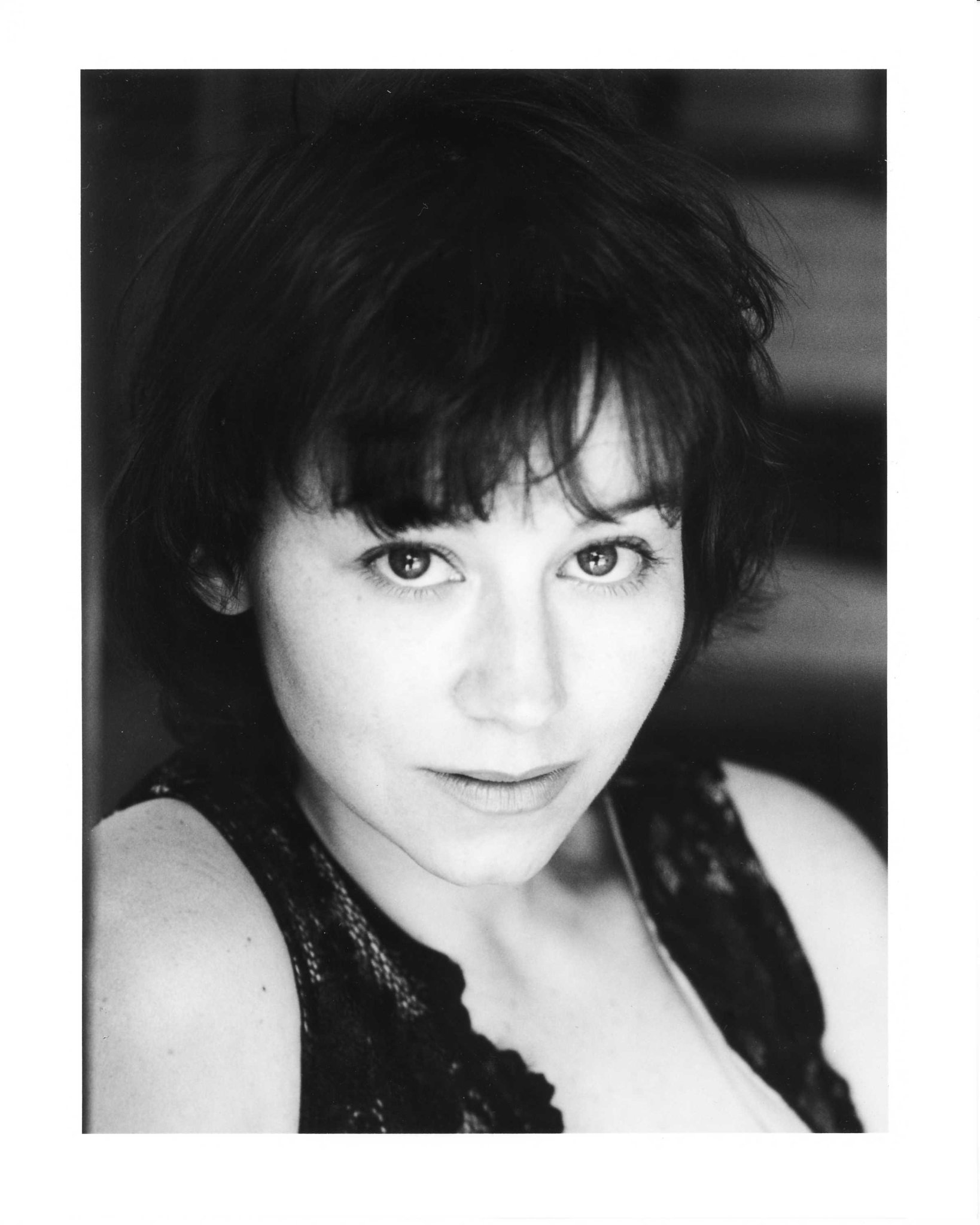 Фото - Jennifer Scott: 1638x2048 / 236 Кб