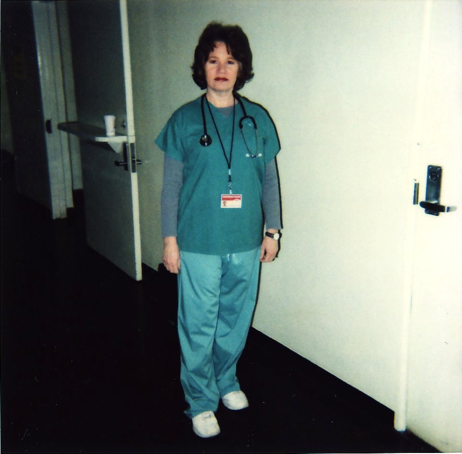 Фото - Роберта Бэссин: 912x895 / 81 Кб