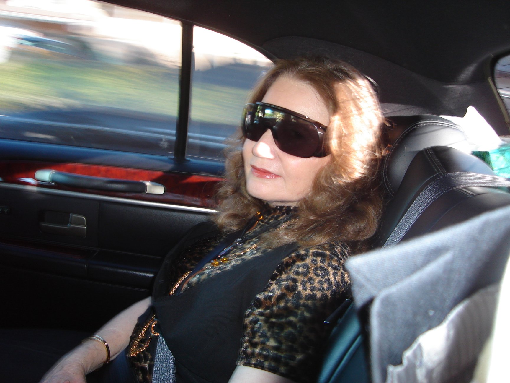 Фото - Роберта Бэссин: 1728x1296 / 283 Кб