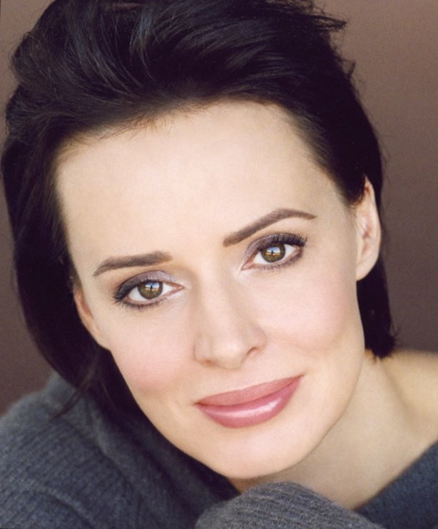 Фото - Лара Харрис: 614x741 / 61 Кб