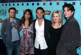 Фото - Эшли Джонсон: 271x184 / 16 Кб