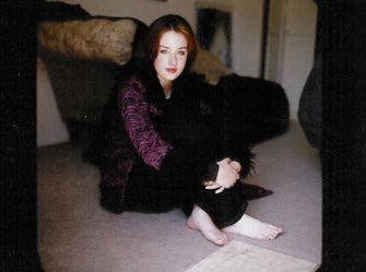 Фото - Эшли Джонсон: 335x249 / 15 Кб