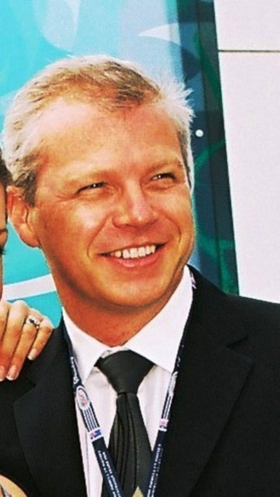 Фото - Mark Pennell: 395x700 / 51 Кб