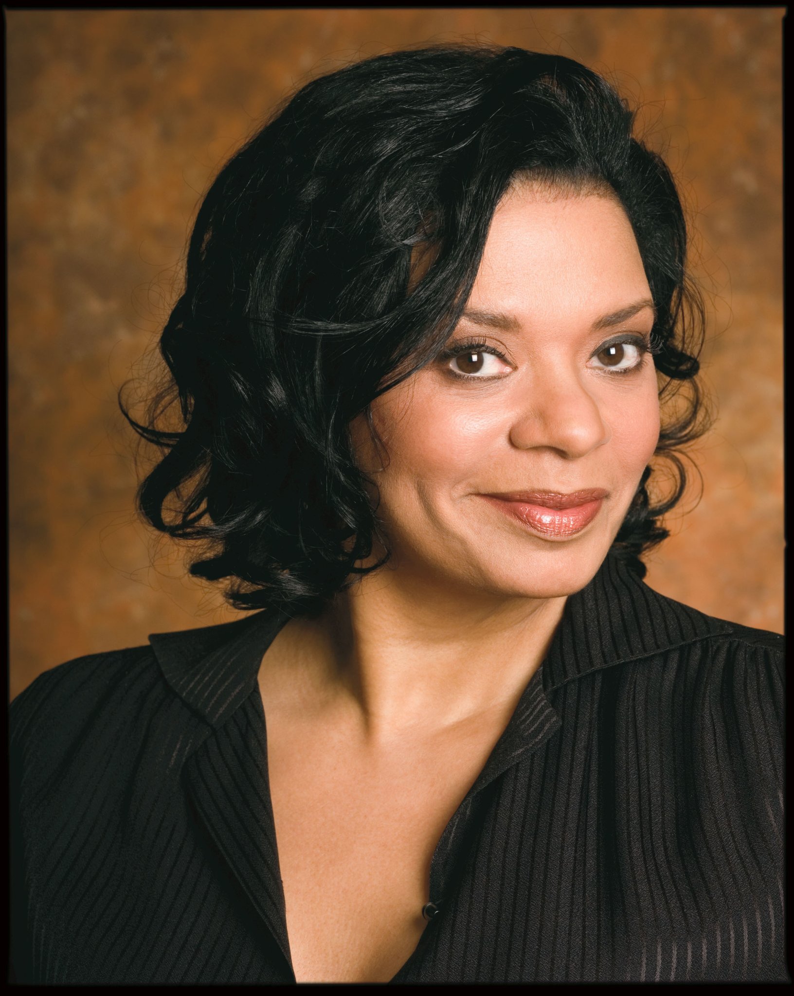 Фото - Ивонн Фэрроу: 1632x2048 / 439 Кб