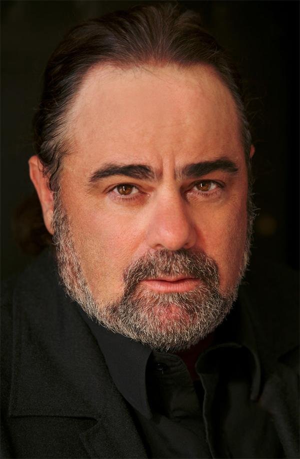 Фото - Дуэйн Уитакер: 600x917 / 74 Кб