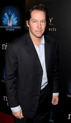 Фото - Д. Б. Суини: 232x400 / 15 Кб