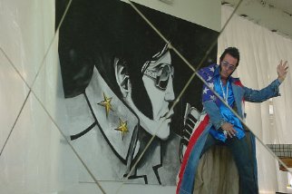 Фото - Jon Jacobs: 322x214 / 17 Кб