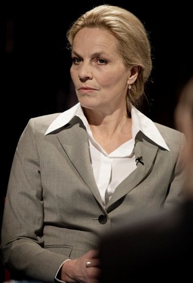 Фото - Benedikte Hansen: 377x553 / 31 Кб