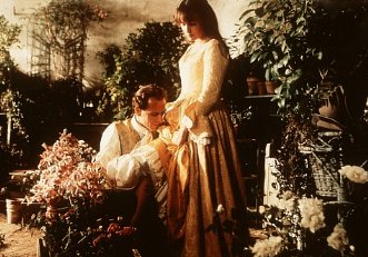 Фото - Жюдит Годреш: 331x231 / 31 Кб