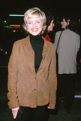 Фото - Кортни Торн-Смит: 267x400 / 18 Кб