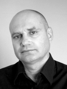 Фото - Сэм Спигел: 275x368 / 15 Кб