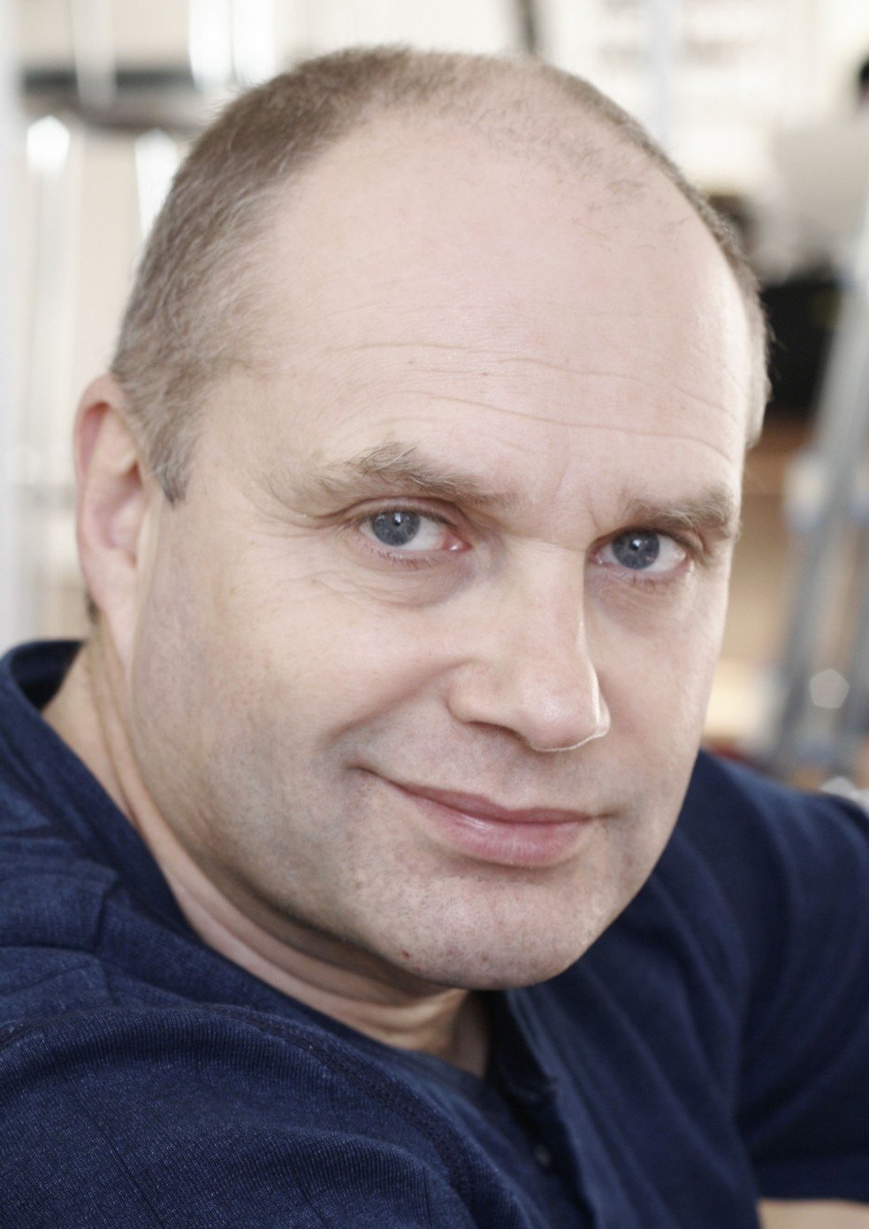 Фото - Сэм Спигел: 983x1389 / 160 Кб