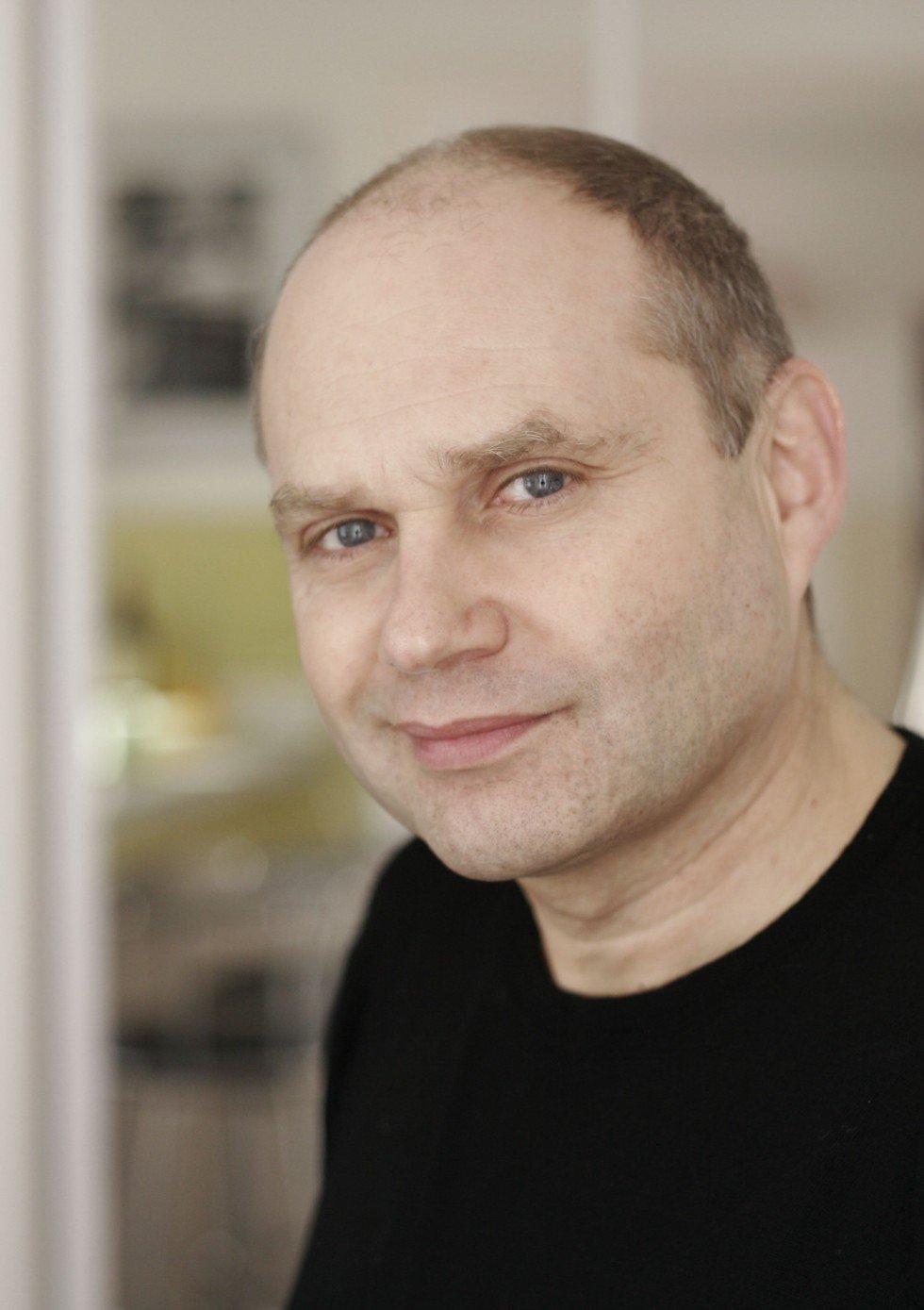 Фото - Сэм Спигел: 980x1389 / 118 Кб