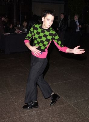 Фото - Лори Петти: 294x400 / 22 Кб