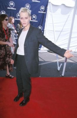 Фото - Лори Петти: 262x400 / 19 Кб