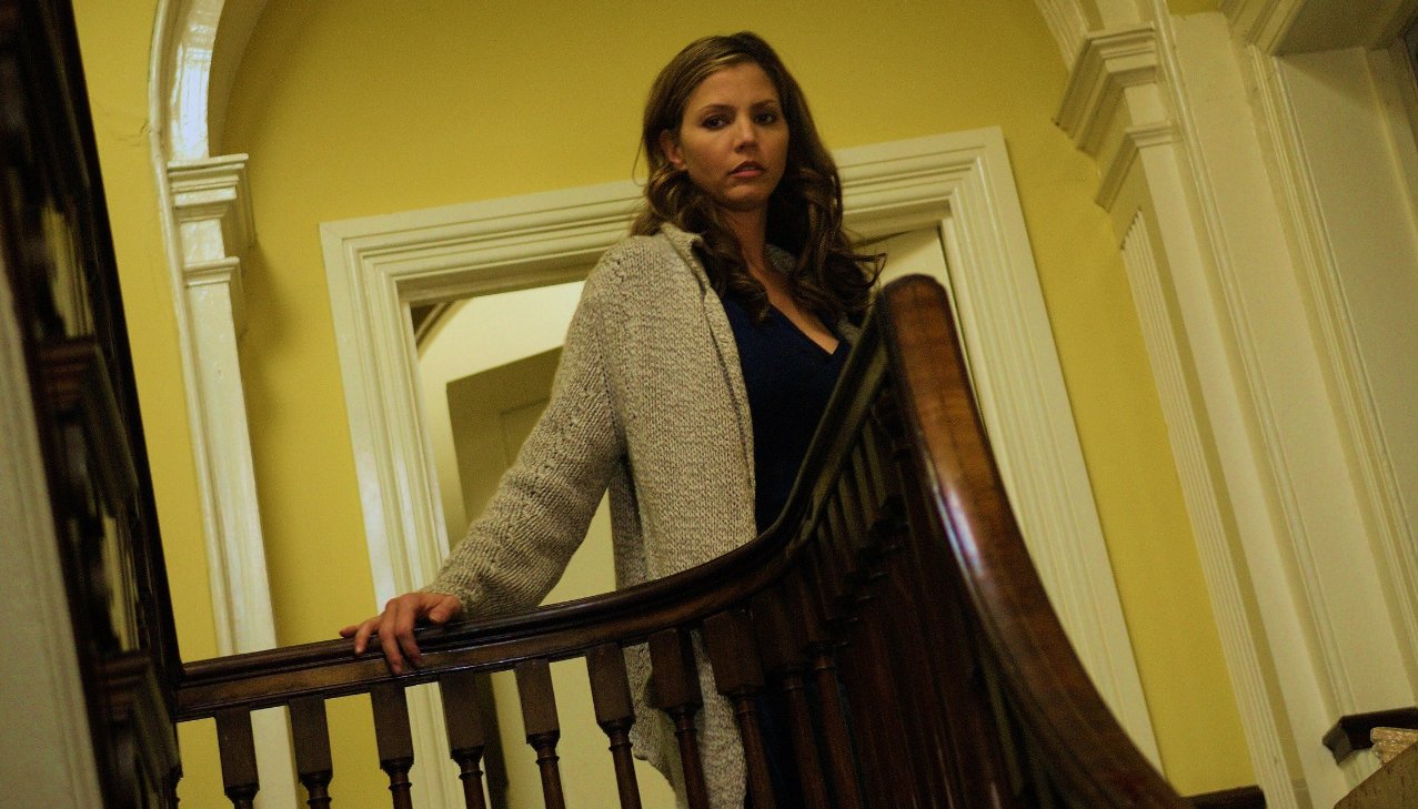 Фото - Харизма Карпентер: 1277x729 / 166 Кб