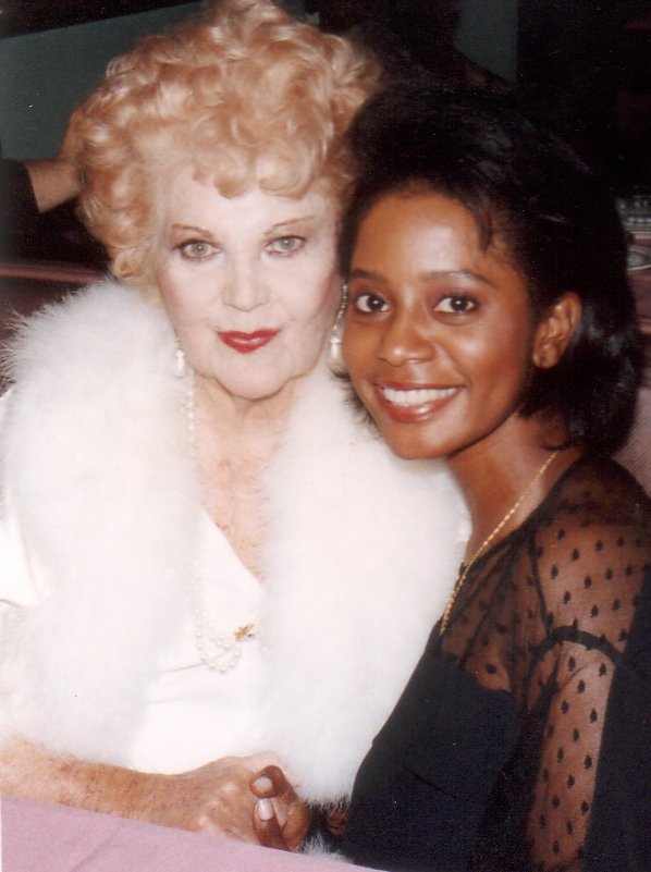 Фото - Донзали Эбернэти: 598x801 / 68 Кб