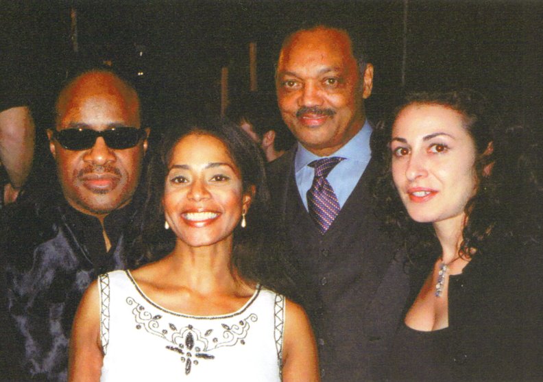 Фото - Донзали Эбернэти: 792x557 / 85 Кб