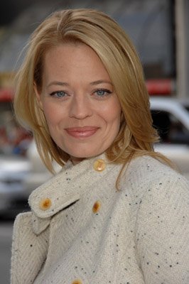 Фото - Джери Райан: 266x400 / 23 Кб