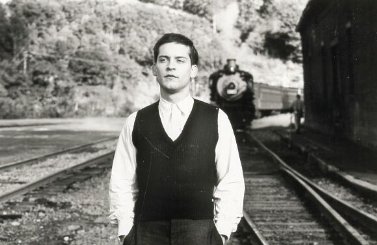 Фото - Тоби Магуайр: 377x245 / 24 Кб