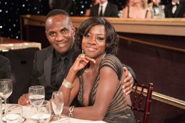 Фото - Джулиус Теннон: 266x177 / 15 Кб